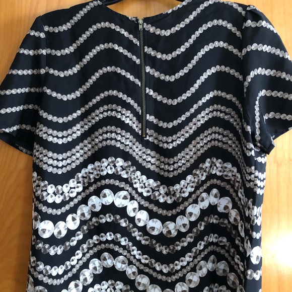 T-shirt with pearl design and embellished collar - Picture 3 of 3